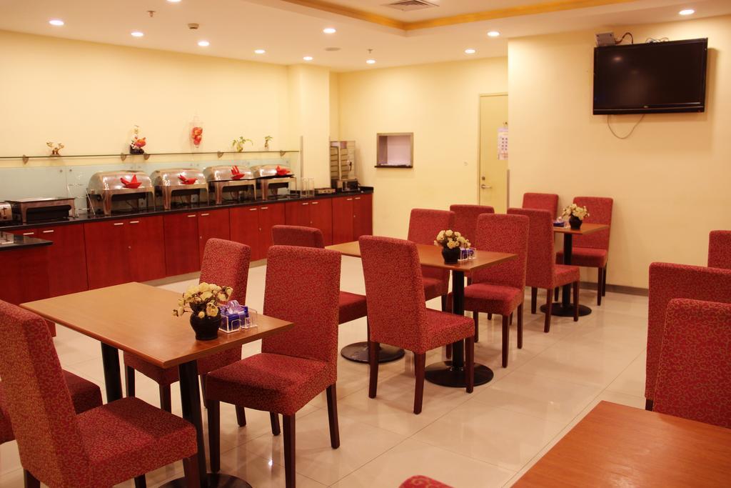 Hanting Express Shenyang Xizhong Street Exterior photo